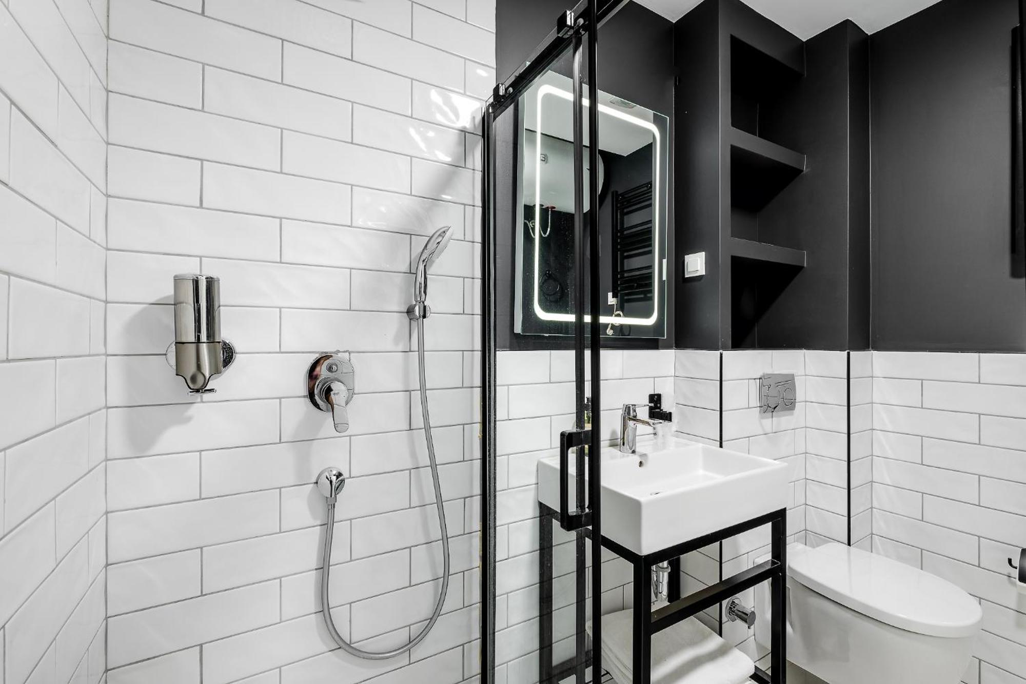 Montenegro Lodge Kavač Rum bild Bathroom