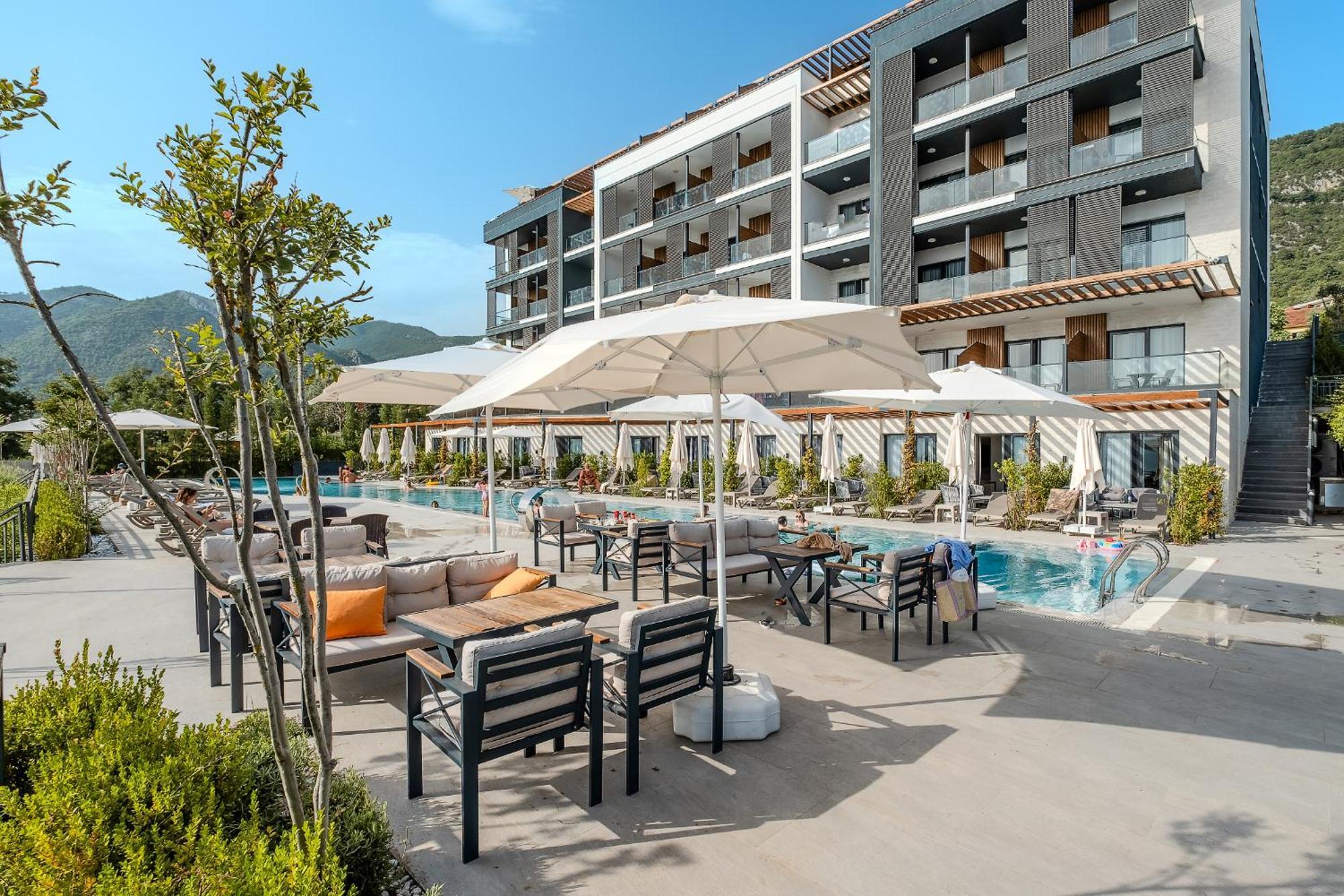 Montenegro Lodge Kavač Exteriör bild